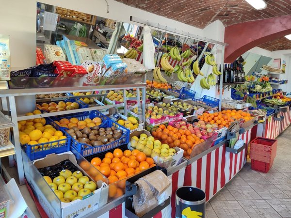 locale commerciale in affitto a Ciriè in zona Devesi