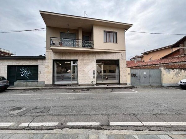 locale commerciale in affitto a Ciriè