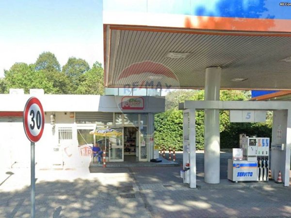negozio in affitto a Collegno in zona Savonera
