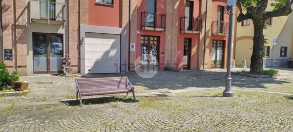 locale commerciale in affitto a Collegno