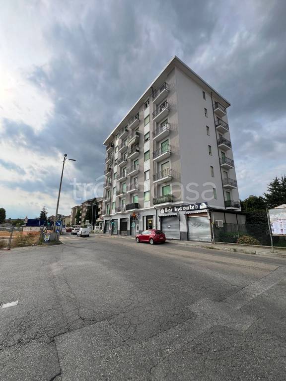 appartamento in affitto a Collegno in zona Leumann