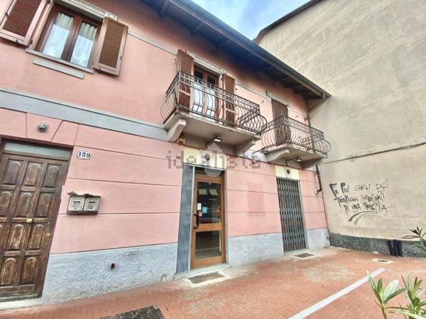 locale commerciale in affitto a Collegno