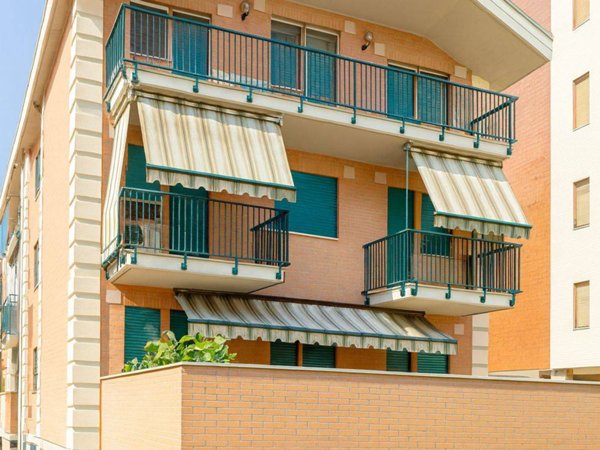 appartamento in affitto a Collegno in zona Leumann