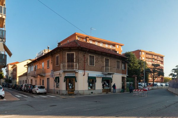 negozio in affitto a Collegno