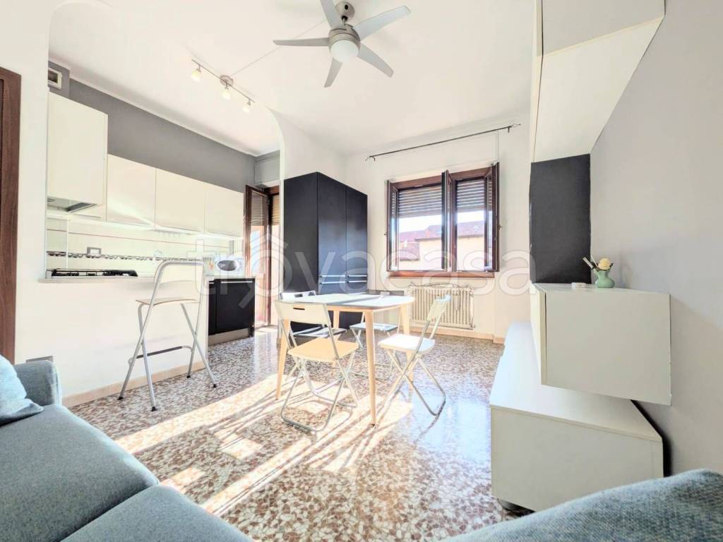 appartamento in affitto a Collegno in zona Leumann