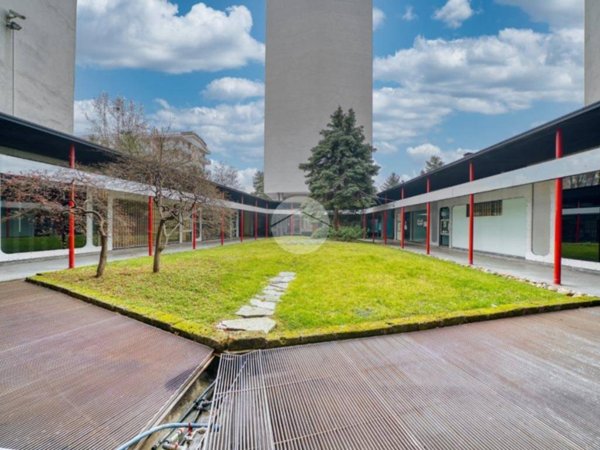 negozio in affitto a Collegno