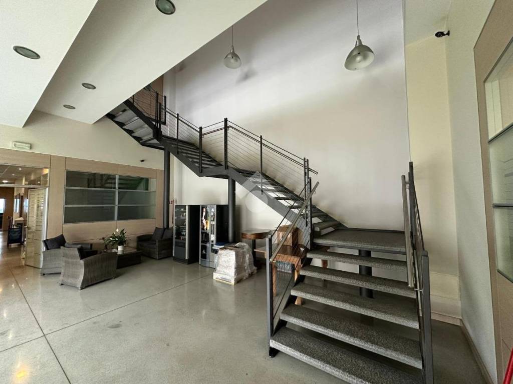 ufficio in affitto a Collegno in zona Savonera