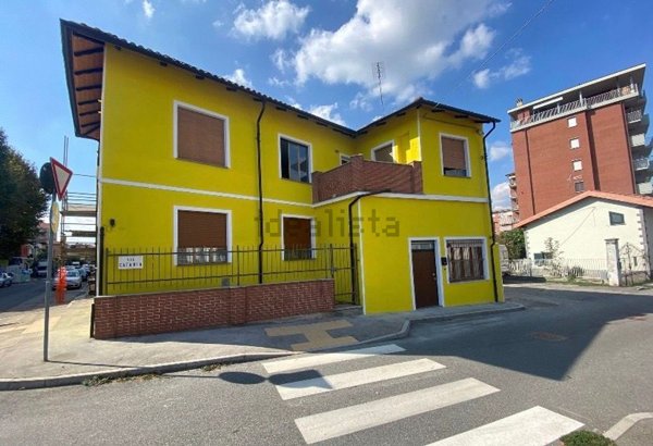 casa indipendente in affitto a Collegno