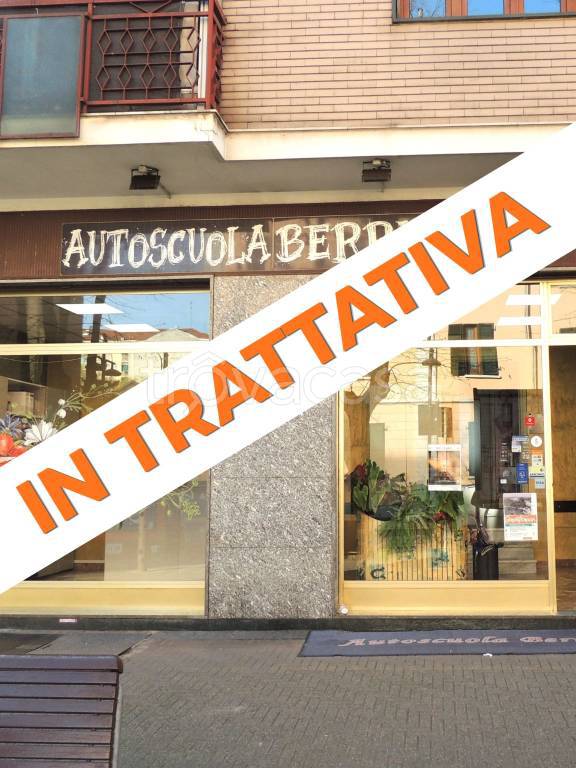 negozio in affitto a Collegno