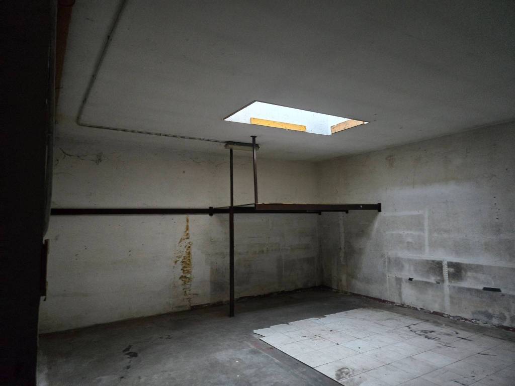 locale di sgombero in affitto a Collegno