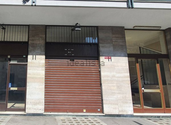 negozio in affitto a Collegno