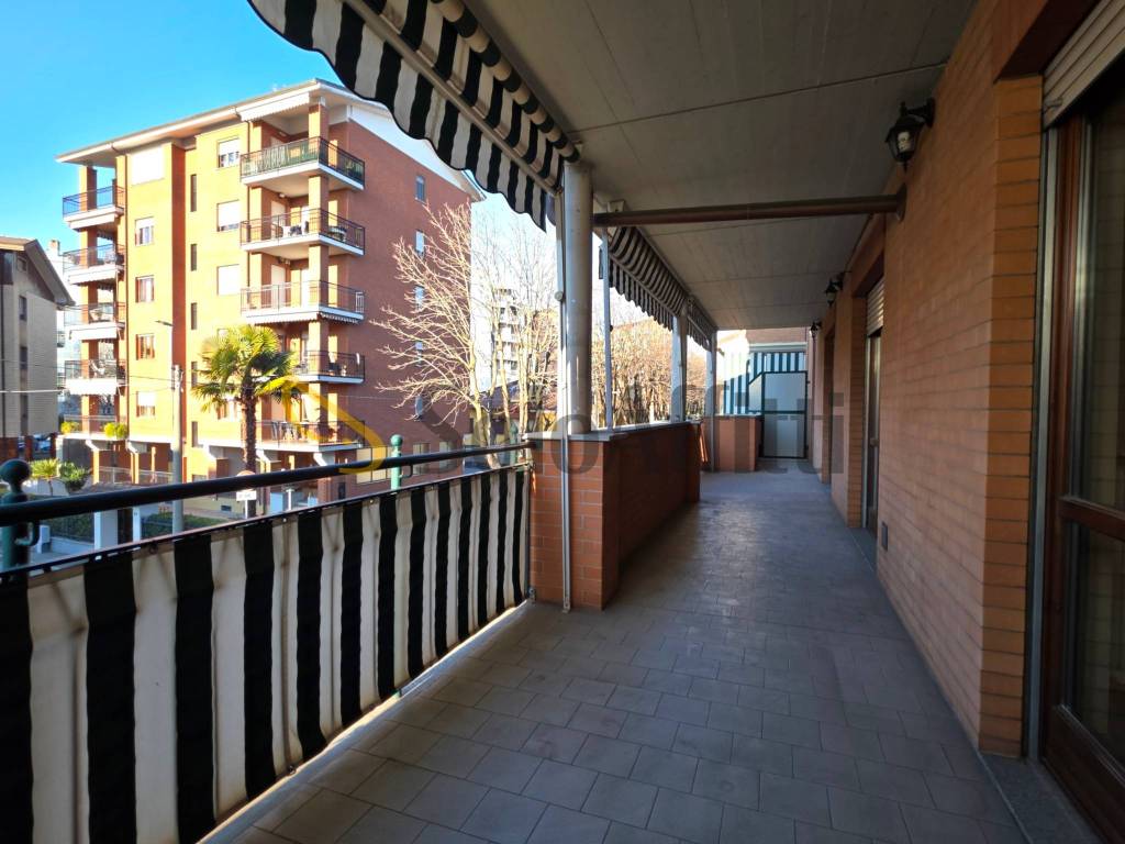 appartamento in affitto a Collegno in zona Leumann
