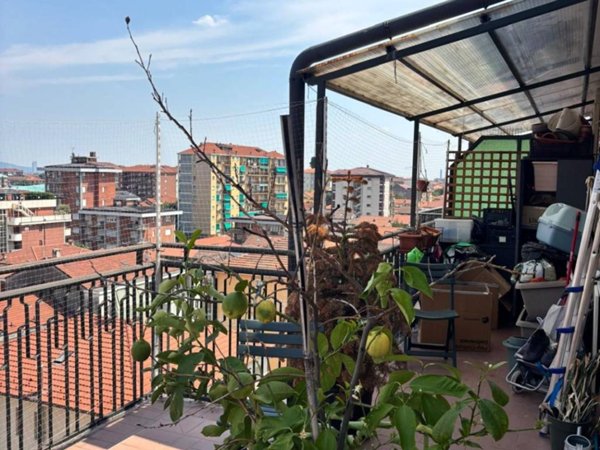 appartamento in affitto a Collegno in zona Leumann