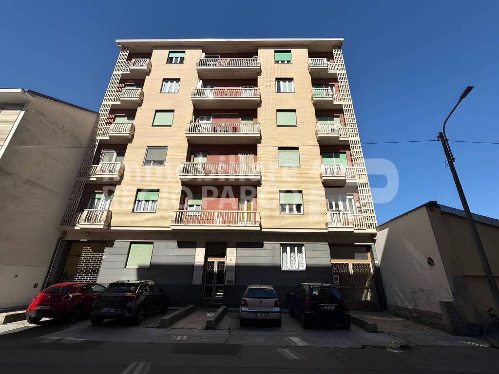 appartamento in affitto a Collegno in zona Leumann