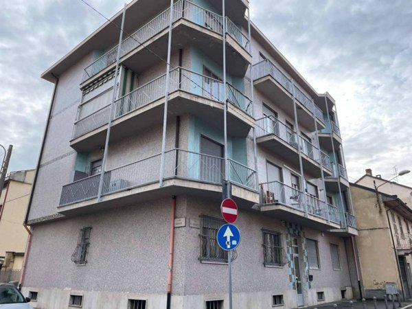 appartamento in affitto a Collegno in zona Leumann