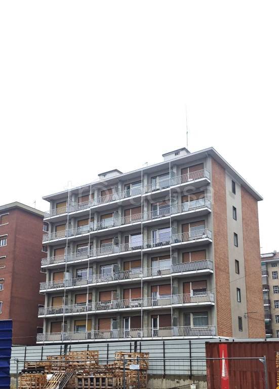 appartamento in affitto a Collegno in zona Leumann