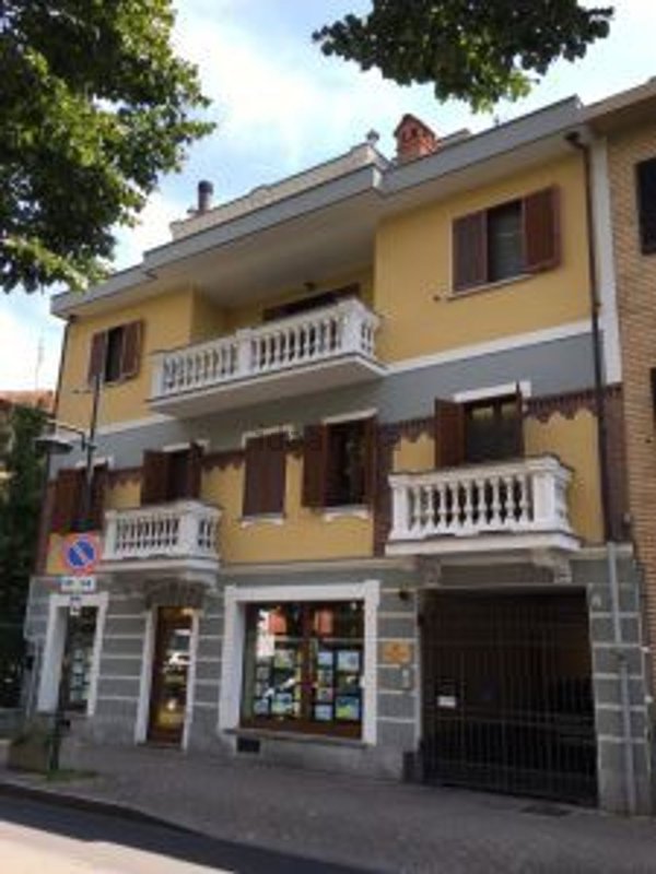locale commerciale in affitto a Collegno in zona Leumann
