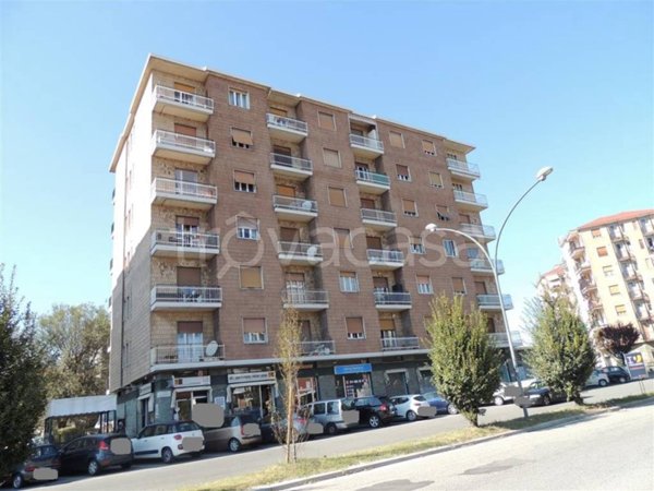 appartamento in affitto a Collegno in zona Leumann