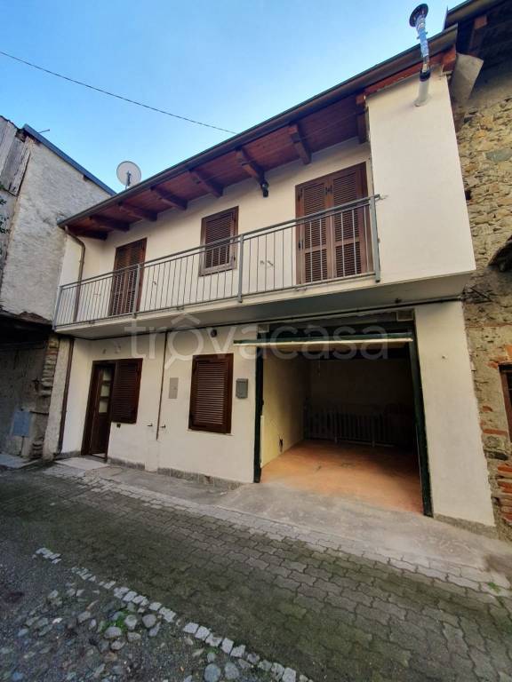 casa indipendente in affitto a Condove