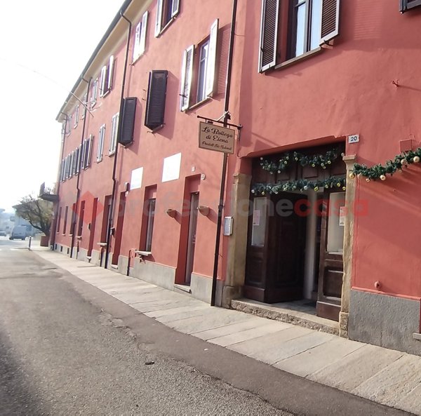 negozio in affitto a Cumiana