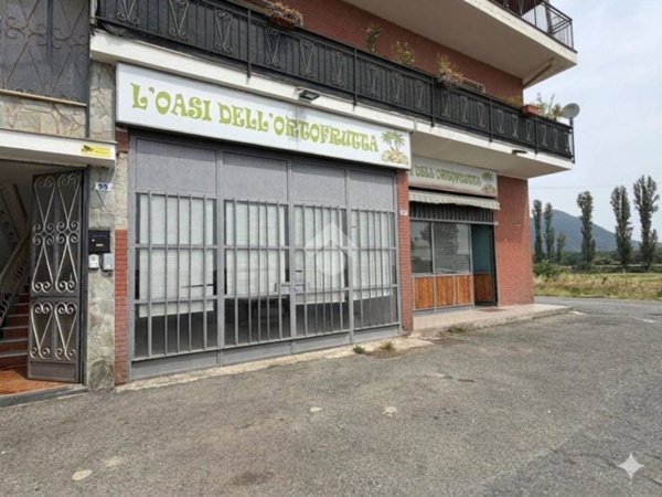 locale commerciale in affitto a Cumiana