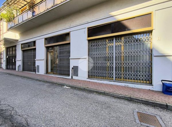 negozio in affitto a Cuorgnè