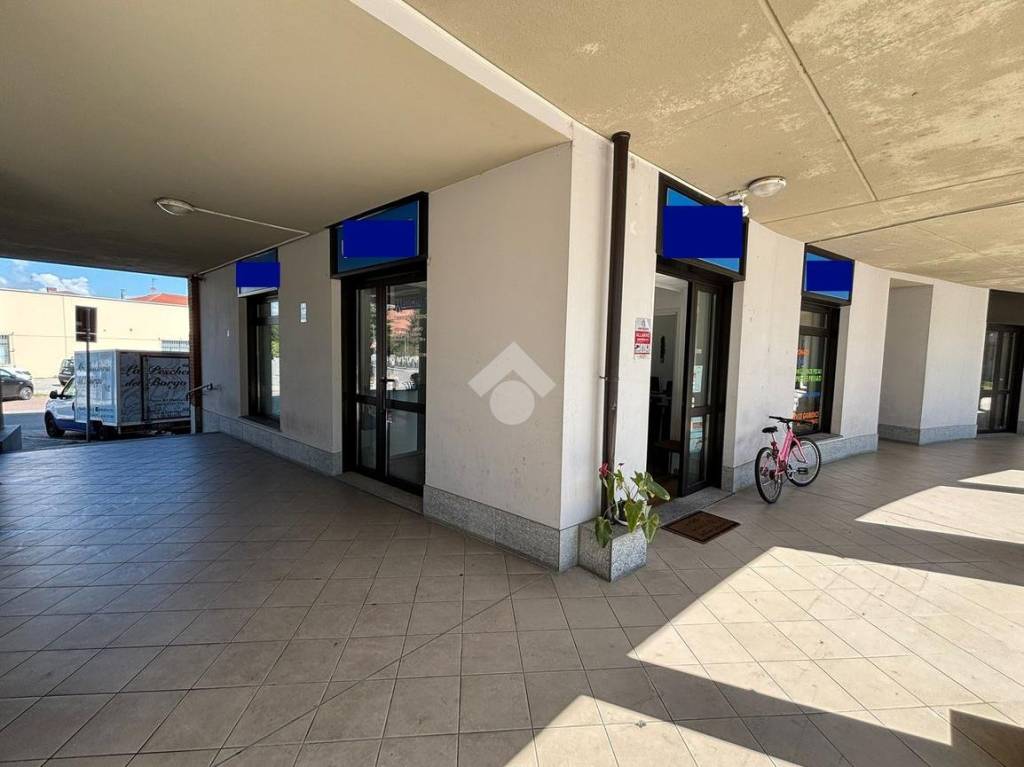 negozio in affitto a Druento