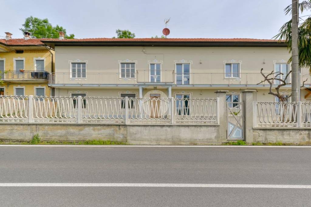 appartamento in affitto a Fiano in zona Gerbidi