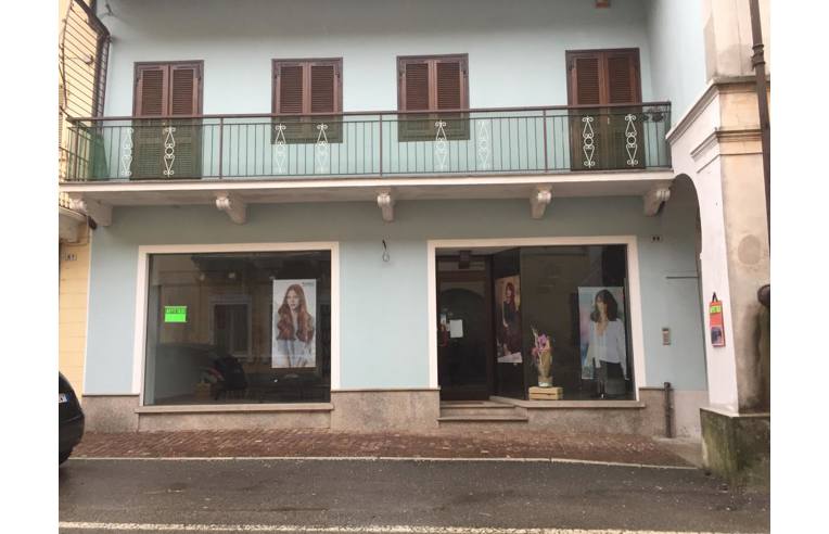 negozio in affitto a Foglizzo