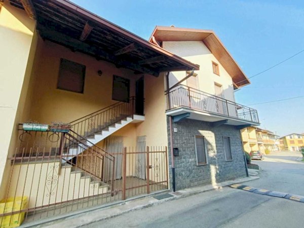 casa indipendente in affitto a Front in zona Ceretti