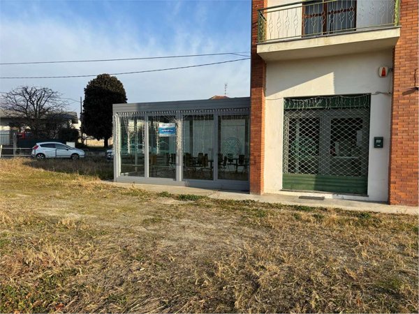 locale commerciale in affitto a Frossasco