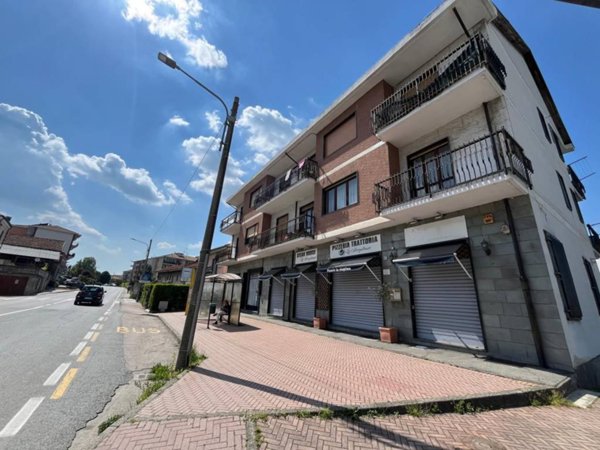 negozio in affitto a Gassino Torinese