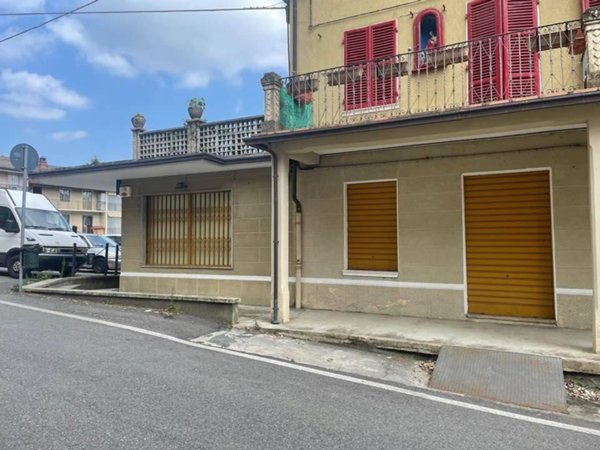 negozio in affitto a Giaveno in zona Selvaggio