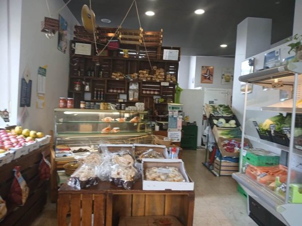 locale commerciale in affitto a Giaveno