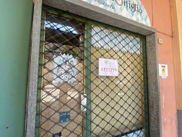 negozio in affitto a Giaveno