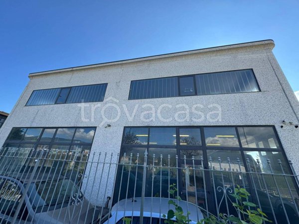 locale commerciale in affitto a Giaveno