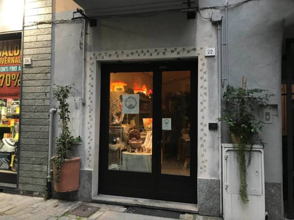 negozio in affitto a Giaveno
