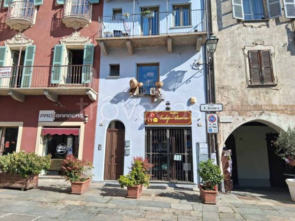 negozio in affitto a Giaveno