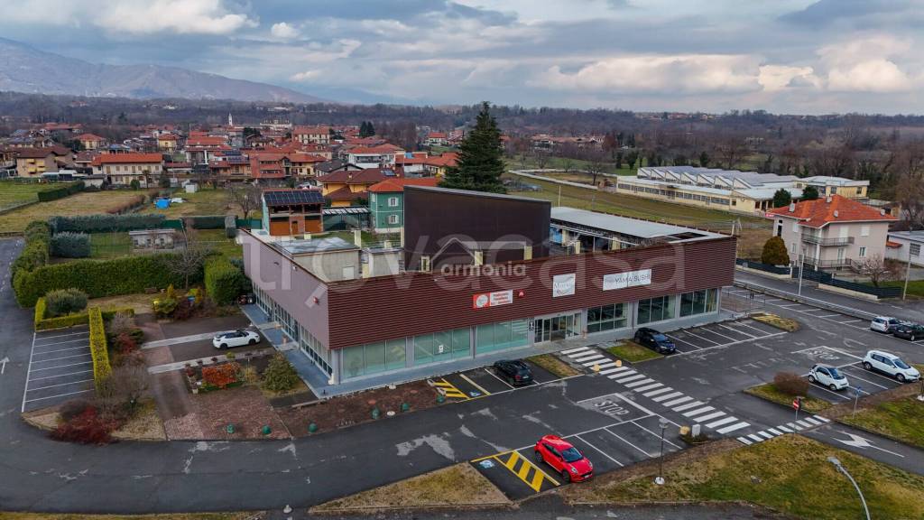 negozio in affitto a Grosso