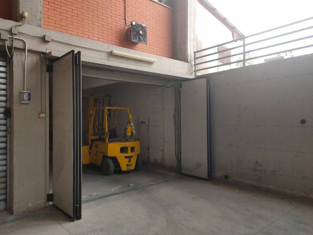 locale di sgombero in affitto a Grugliasco