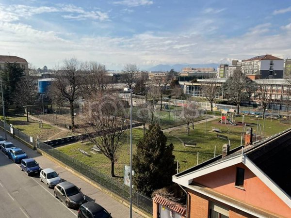 appartamento in affitto a Grugliasco in zona Lesna