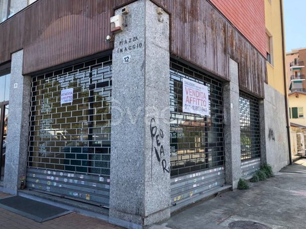 negozio in affitto a Grugliasco