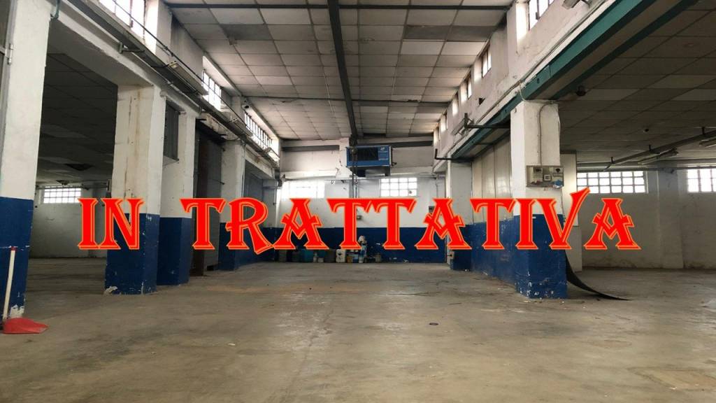 locale commerciale in affitto a Grugliasco in zona Lesna