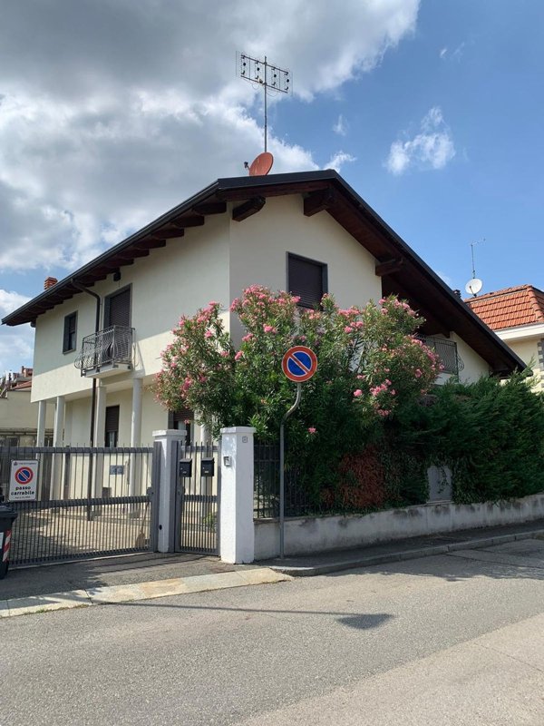 casa indipendente in affitto a Grugliasco in zona San Giacomo