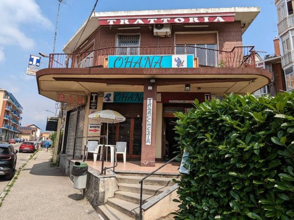 negozio in affitto a Grugliasco in zona Fabbrichetta