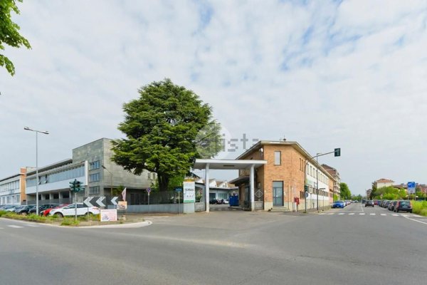 capannone in affitto a Grugliasco in zona Lesna
