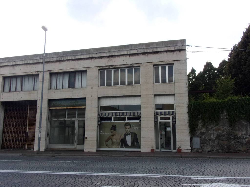 ufficio in affitto ad Ivrea