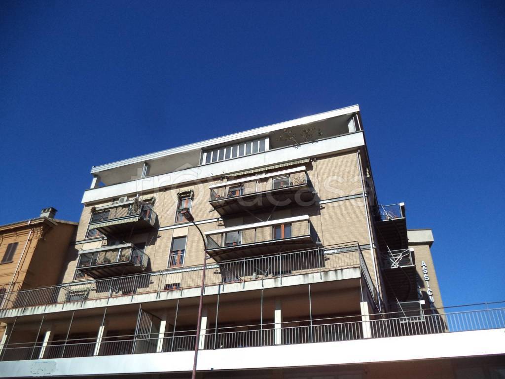 appartamento in affitto ad Ivrea