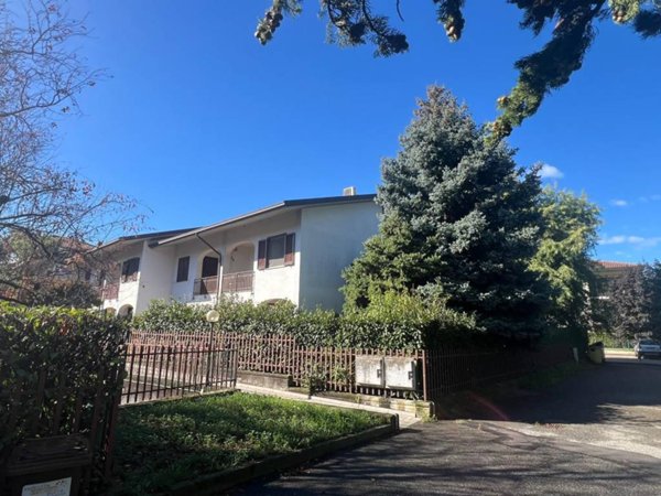 casa indipendente in affitto ad Ivrea