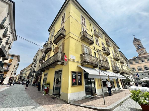 ufficio in affitto ad Ivrea